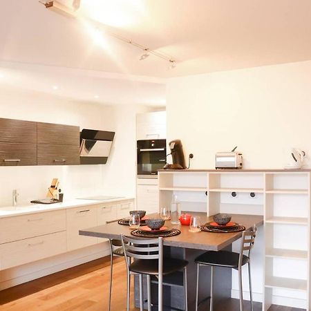 T3 Au Centre Ville Avec Balcon, Parking Gratuit Quimper Kültér fotó