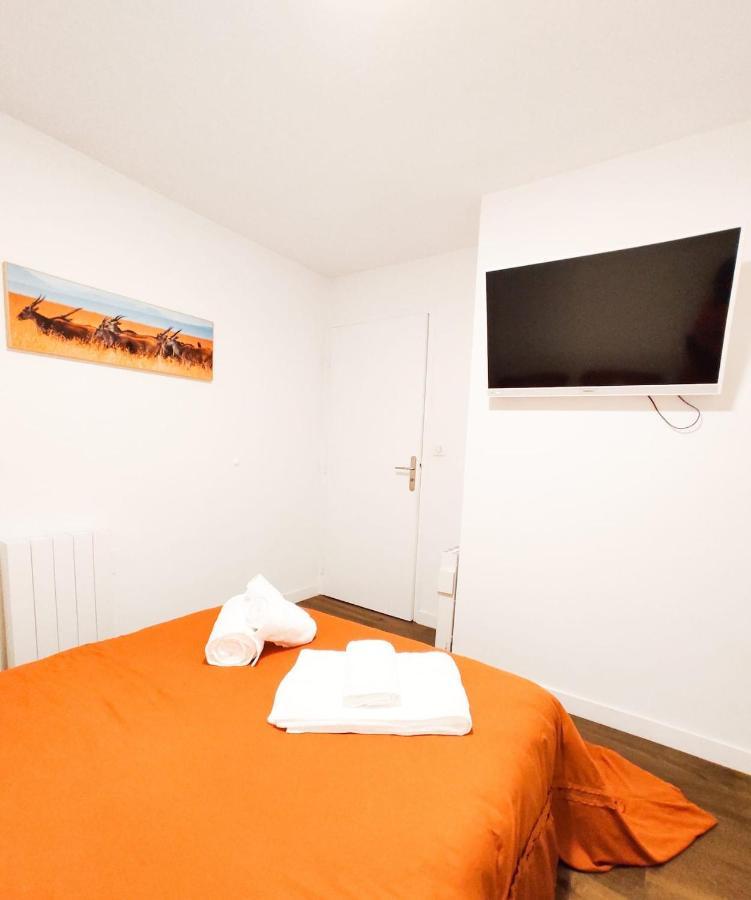 T3 Au Centre Ville Avec Balcon, Parking Gratuit Quimper Kültér fotó